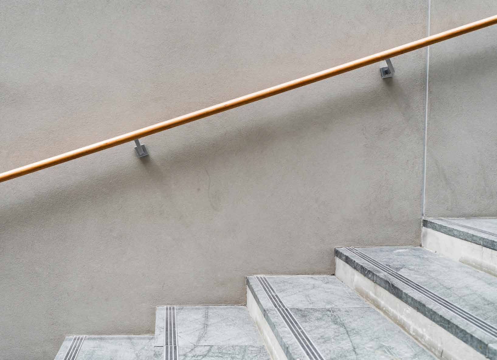 ILLUMINATED WOODEN HANDRAIL-image